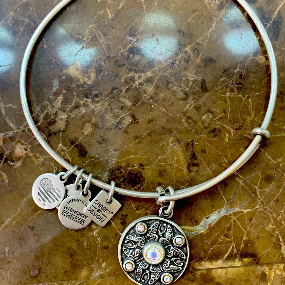Alex and ani Bracelet 🦋🦋🦋🦋🦋